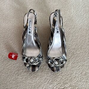 New American Eagle wedge open toe shoes size 9.
